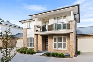 Image of Luxe Parkside Hampton Home