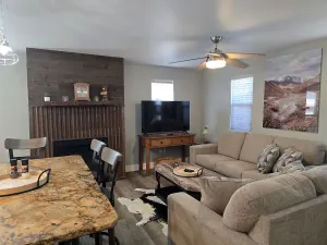 Image of Alger Hideaway- steps from historic downtown Cody