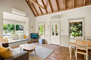 Image of Autumn Abode Cottages - One