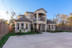 Image of Luxury Spanish Style Getaway