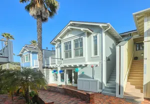 Image of Landing Passage 1 Bdrm Beach Bungalow Relaxing and Steps from Beach