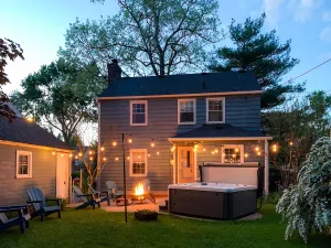 Image of HOT TUB|1.2MI to ND | Espresso Maker| Playground