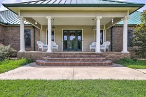 Image of Spacious Elko Home - 6 Mi to Georgia Fairgrounds!