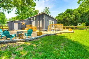 Image of Pet-Friendly Cottage, 3 Blocks to Main St!