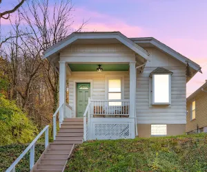 Image of Cozy Cottage in the Heart of Hyde Park home