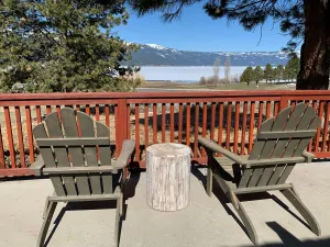 Image of Pet Friendly Getaway Overlooking Lake Cascade