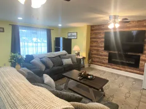 Image of Lancaster E Main · Lancaster House