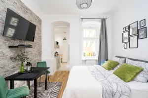 Image of The Koburger I - central budget studio with extra high bed, Ideal for families & kids or couples