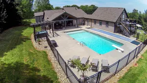 Image of NEW - Heated Pool - Hot Tub - Game Room - Sauna - 20 Mins to GVL