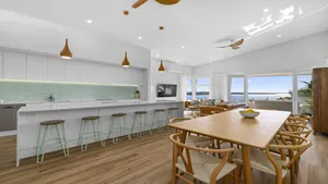 Image of Tea Trees - Modern Townhouse, Village and Beach