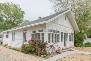 Image of Cherry Blossom I: Downtown w/ Fenced Yard for Dogs!