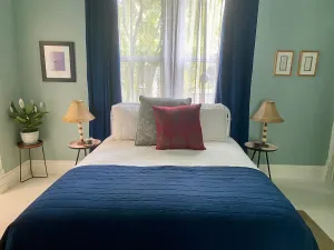 Image of Downstairs Thevictorian Downtown and Dog-friendly