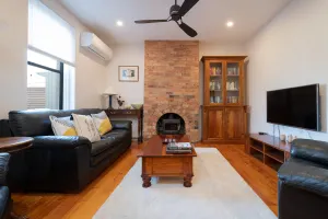 Image of Gorgeous on Gleadow