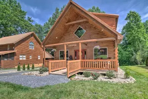 Image of Hot Tub, Pool Access and Fire Pit Gatlinburg Cabin