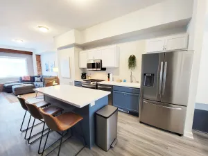 Image of Stay Lincoln Park 3 | Walkability to Dining\/Shops