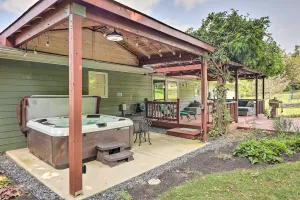 Image of Family-Friendly Brookville Home with Hot Tub!