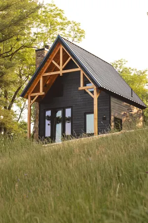 Image of #10 Hummingbird Hideaway