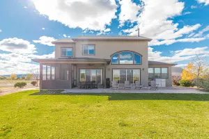 Image of Mimosa Fields: Luxury Stay with Outdoor Retreat