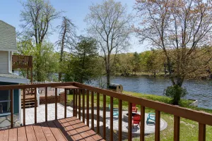 Image of Waterfront Cottage w\/ Barrel sauna & Fishing Pier