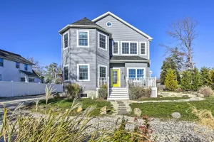 Image of Charming Spring Lake Retreat, 1 Mi to Beach!