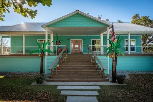 Image of 4Bdrm Insta-worthy Texoma Lake Retreat
