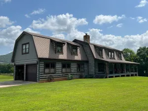 Image of 14 Bed Log Cabin on Sweetens Cove!