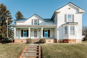 Image of The Farmhouse at Wellington: Waynesboro, Sleeps 12