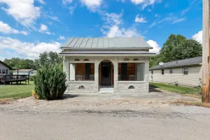 Image of Housepitality - Little River Trails