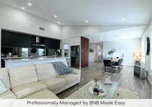 Image of Luxe on Lincoln - Close to Zoo, Rejuvenating Pool