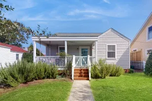 Image of BROAD St Cottage PET FRIENDLY- 2 blocks from Downtown Beaufort/WATERFRONT