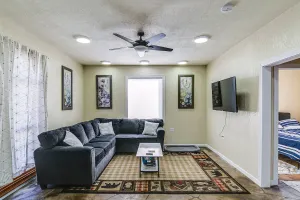 Image of 2 Mi to Main St Newton Guest House