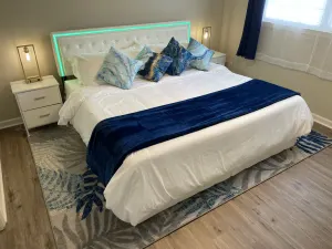 Image of NEW! 86" TV, Massage, King Beds, Firepit!