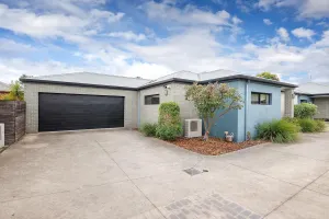 Image of Little Palace on Buckingham