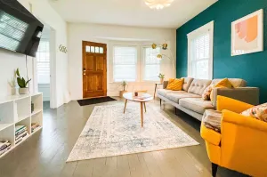 Image of The MidCentury Modern 5 min to Airport PETS!