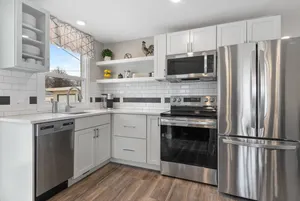 Image of 1216 Lambeau Luxury