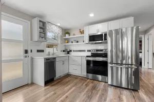 Image of 1220 Lambeau Luxe