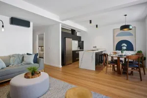 Image of Vintage Suite at Saddlers - Embrace a Cafe Lifestyle