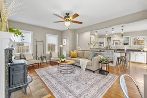 Image of The Knocking Bird- Mins to CLE Clinic