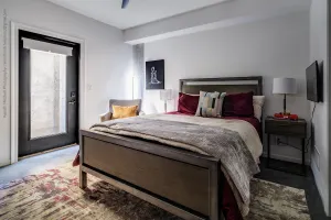 Image of Urban Studio Retreat in Columbus Park – The Trave