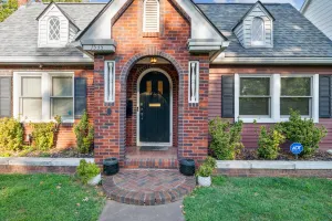 Image of 3 Bed, Office, Hot Tub, 2 Min To Cherry St