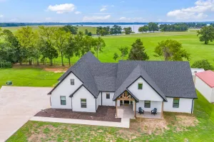 Image of Sunset Shores Lake House - 4 BR