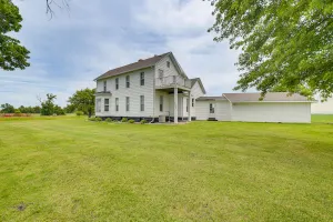 Image of Countryside Biggsville Home w/ Yard, Dogs Welcome!