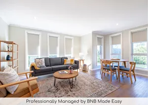 Image of Lilly Pilly Lodge - Close to Zoo, 3 Mins to CBD