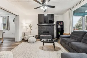 Image of Modern Family Friendly Home 3 Bedroom Great Location