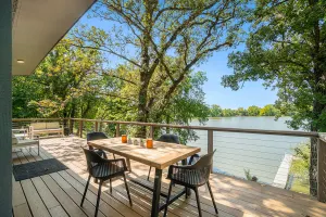 Image of 4BR Lakeside Luxury | Hot Tub | Gameroom | Firepit