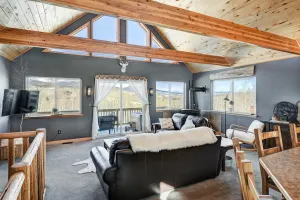 Image of Silverheels Mountain Lodge w hot tub