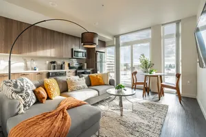 Image of 1BR+Den | Gym, Lounge | Bellevue | Sophari C