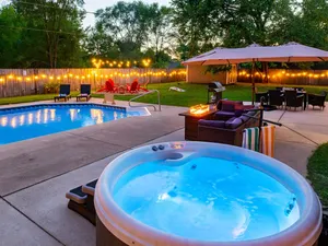 Image of Pool & Play | Hot Tub, Ping Pong, Nintendo Switch