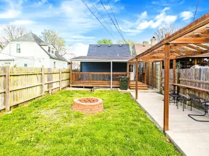 Image of 8 Mi to Louisville: New Albany Home w/ Grill!