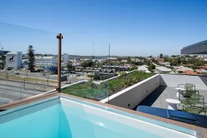 Image of Spacious 2-bed Apartment With Rooftop Views